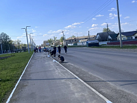 Субботник в сквере «Юность»: вместе — за комфорт и уют города