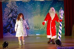 Районный конкурс «Дед Мороз и Снегурочка-2025»: артистизм и праздничное настроение