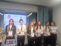 Аркадакские школьники взяли первенство в региональном конкурсе социальных проектов