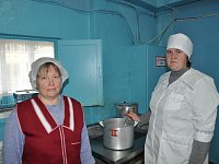 В столовой Новосельской средней школы трудятся профессионалы