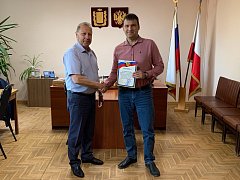 Глава района Николай Луньков поздравил представителей аркадакского малого и среднего бизнеса с  Днём российского предпринимательства