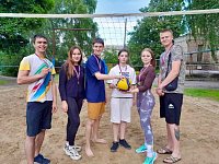 В медицинском колледже прошли соревнования по волейболу среди сборных команд юношей и девушек