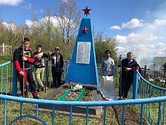 В Аркадакском районе благоустраиваются территории воинских мемориалов и захоронений 