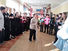 Библиотечный Дед Мороз поздравил гостей с наступающими праздниками