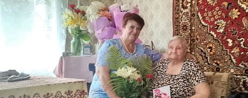Краснознаменскую долгожительницу поздравили с 90-летием