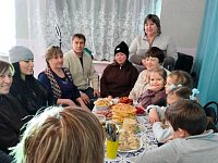 Жители Семёновки ели мордовские блины, татарские хуран-кукли и русский винегрет