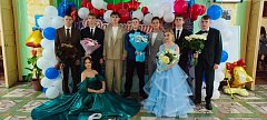 Прощальный вальс и первый взрослый рассвет: в Аркадакском районе прошли выпускные балы