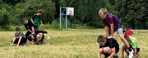 Спортивные соревнования в лагере «Голубая ель» 