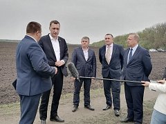 Губернатор  Роман Бусаргин побывал на посевных полях фермерского хозяйства Сергея Ильина
