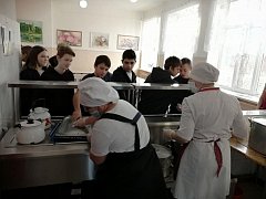 В Аркадакском районе проводятся проверки качества питания детей в школах