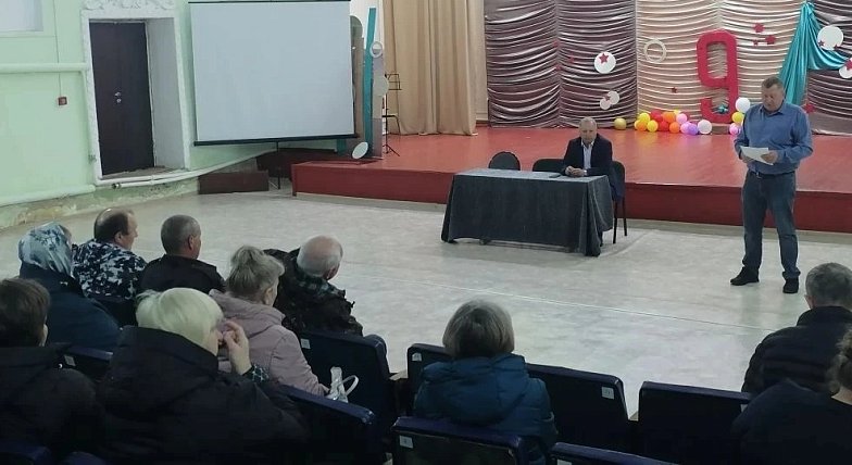 Новосельцы смогли задать интересующие их вопросы представителям власти