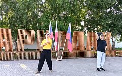 В аркадакском сквере Юбилейный звучали песни и исполнялись танцы