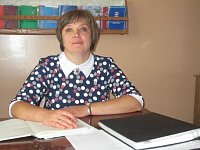 Наталия  Брюханова  29 лет  преподаёт уроки русского языка и литературы   в Новосельской   школе
