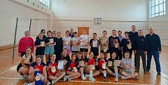 Аркадакские волейболисты своим участием в турнире выразили поддержку участникам СВО