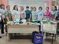 Аркадакские соцработники поддержали школьников Донбасса 