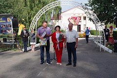 В  Аркадаке обновлена Доска почёта «Лучшие семьи Аркадакского района» 