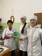 Аркадакские терапевты принимали поздравления