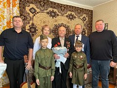 Сегодня в Росташах поздравляли ветерана битвы под Москвой Василия  Зотова