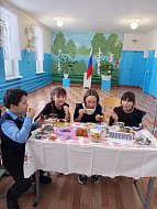 Путешествие в страну Чайландия: семейный клуб отпраздновал День чая в селе Ивановка