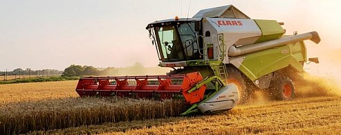 Земледельцы Аркадакского района приступили к уборке урожая