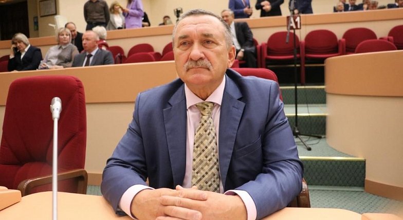 Василий Кравцов комментирует итоги работы областной думы VII созыва