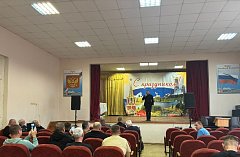 Аркадакские артисты выступили перед участниками спецоперации в военном госпитале