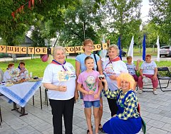 Аркадакцы получили в подарок по баночке варенья