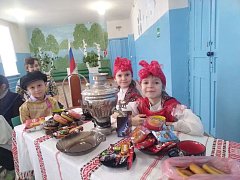 Путешествие в страну Чайландия: семейный клуб отпраздновал День чая в селе Ивановка