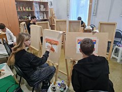 В Детской школе искусств для школьников провели мастер-класс по рисованию