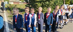 В школах Аркадакского района прошли торжественные линейки, посвящённые празднику Первого звонка