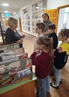 Аркадакские первоклассники посетили Музей педагогической славы