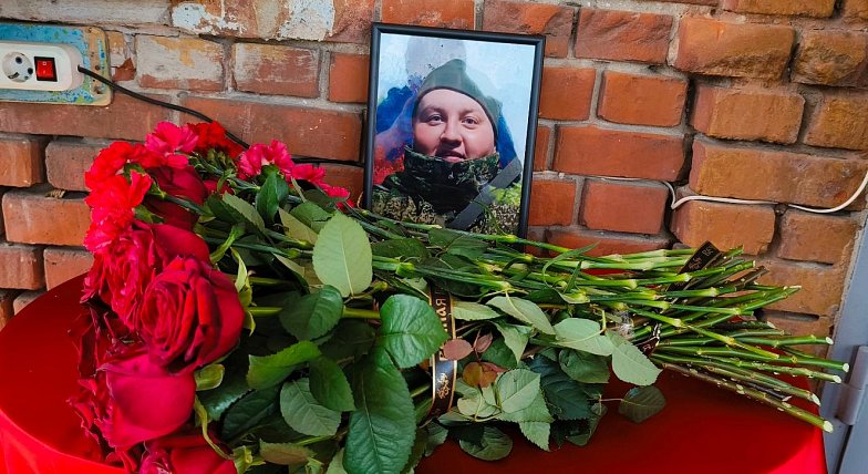В Аркадаке увековечили имя военнослужащего, погибшего в ходе СВО