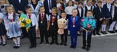 В школах Аркадакского района прошли торжественные линейки, посвящённые празднику Первого звонка