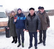 Аркадакских учителей физкультуры торжественно наградили значками ГТО