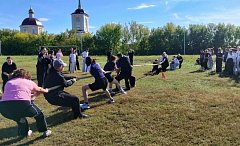В Аркадакском медицинском колледже прошёл спортивный праздник «Золотая осень»