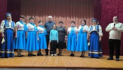 Краснознаменский хор выступил на баклушинской сцене