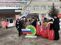 Сотрудники аркадакского районного соцучреждения весело отпраздновали Масленицу