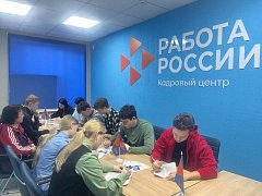О профессиях сферы IT рассказали аркадакским старшеклассникам специалисты Кадрового центра