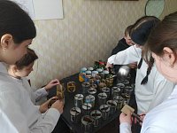 Кистендейские школьники изготовили блиндажные свечи