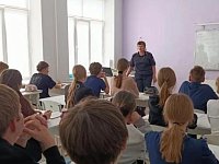  Аркадакские полицейские и школьники обсудили, как сделать лето безопасным