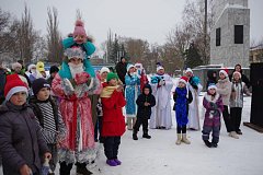 Деды Морозы со всего района собрались на главной аркадакской площади