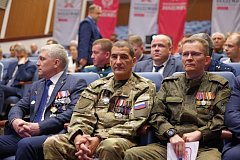 Первые участники региональной программы «Наши Герои» встретились сегодня с губернатором Саратовской области, членами регионального правительства и представителями крупных компаний в рамках Дня наставника