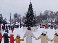 На городской площади Аркадака состоялся рождественский праздник для детворы