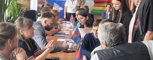 Аркадакские студенты и соискатели встретились с работодателями на ярмарке вакансий