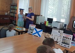 Юные читатели из Аркадака участвовали в командных играх, мастерили кораблики