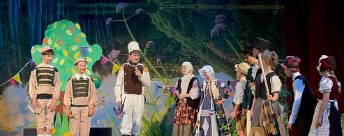 «Маленькая Баба Яга» сможет  удивить большую сцену «Театрального Приволжья»