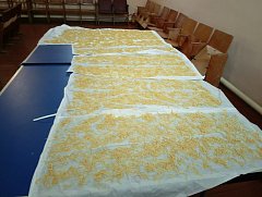 Аркадакцы выполнили заказы бойцов: удобные подушки и домашняя лапша уже в пути