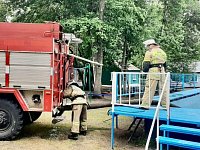 Пожарные провели учения в детском оздоровительном Центре «Голубая ель»