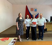 Первые паспорта вручили аркадакским школьникам 